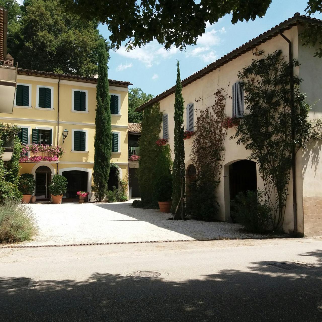 Гостевой дом Casa Zia Cianetta Residenza Di Campagna Capodacqua  Экстерьер фото